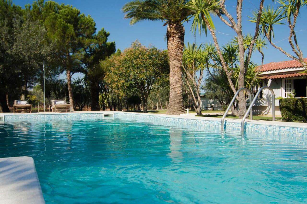 Country Villa Peloponnese With Tennis Court And Pool Zevgolateíon Exteriör bild